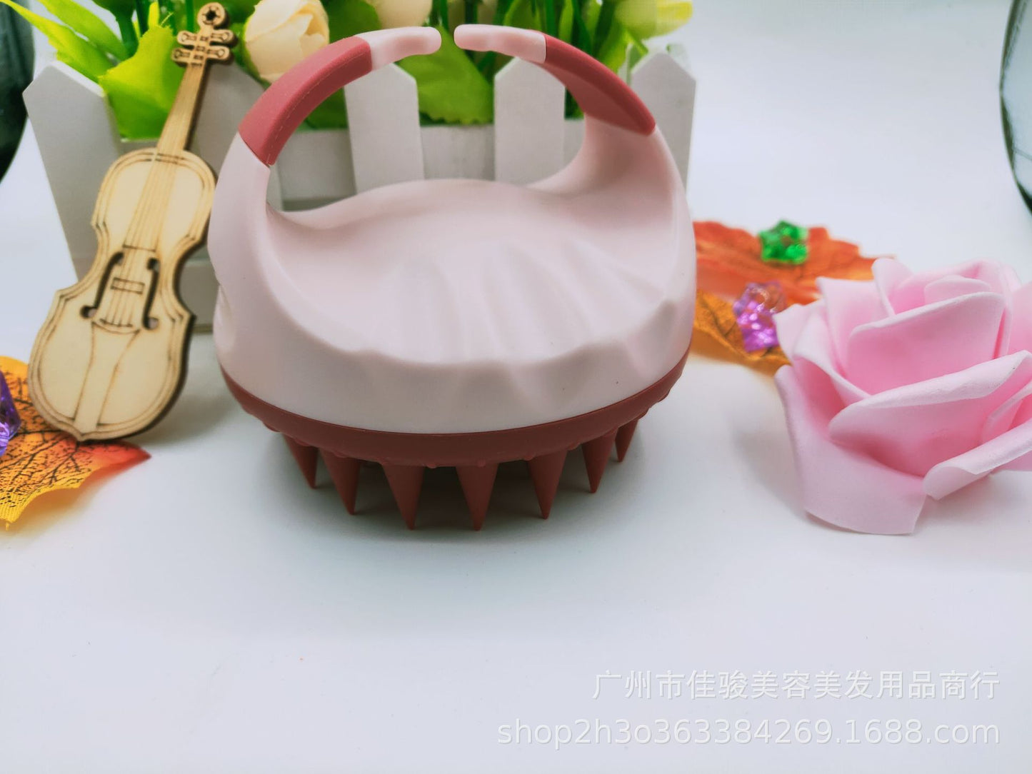 Silicone dog bath brush — color option 2